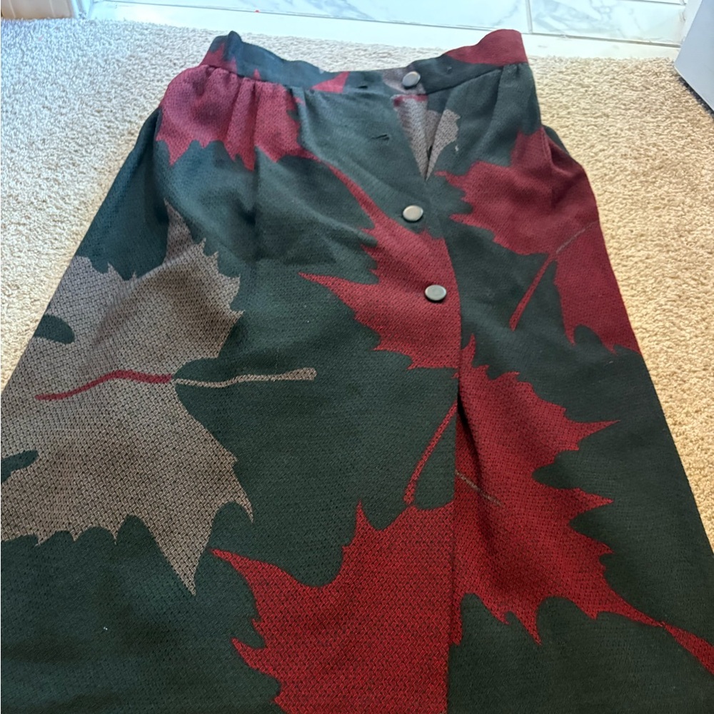 Leaf Patterned Skirt - Green and Red